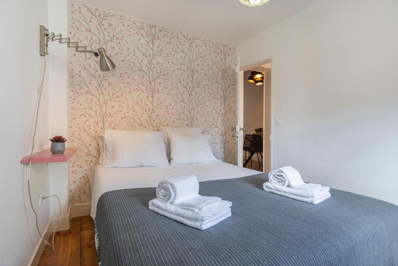 Alfama 2Bdr Duplex Apartment W/ Balcony By Lovelystay Lisbona Esterno foto