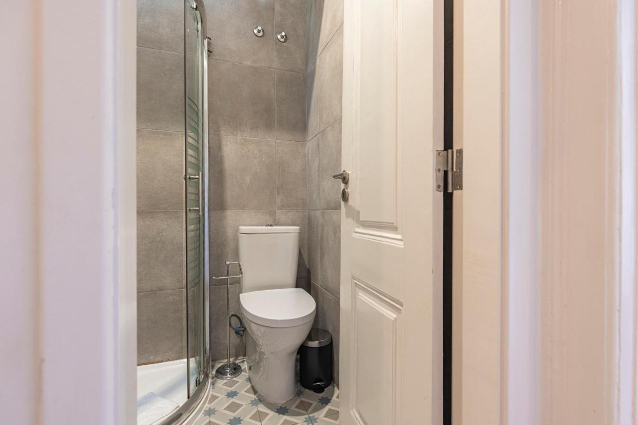 Alfama 2Bdr Duplex Apartment W/ Balcony By Lovelystay Lisbona Esterno foto