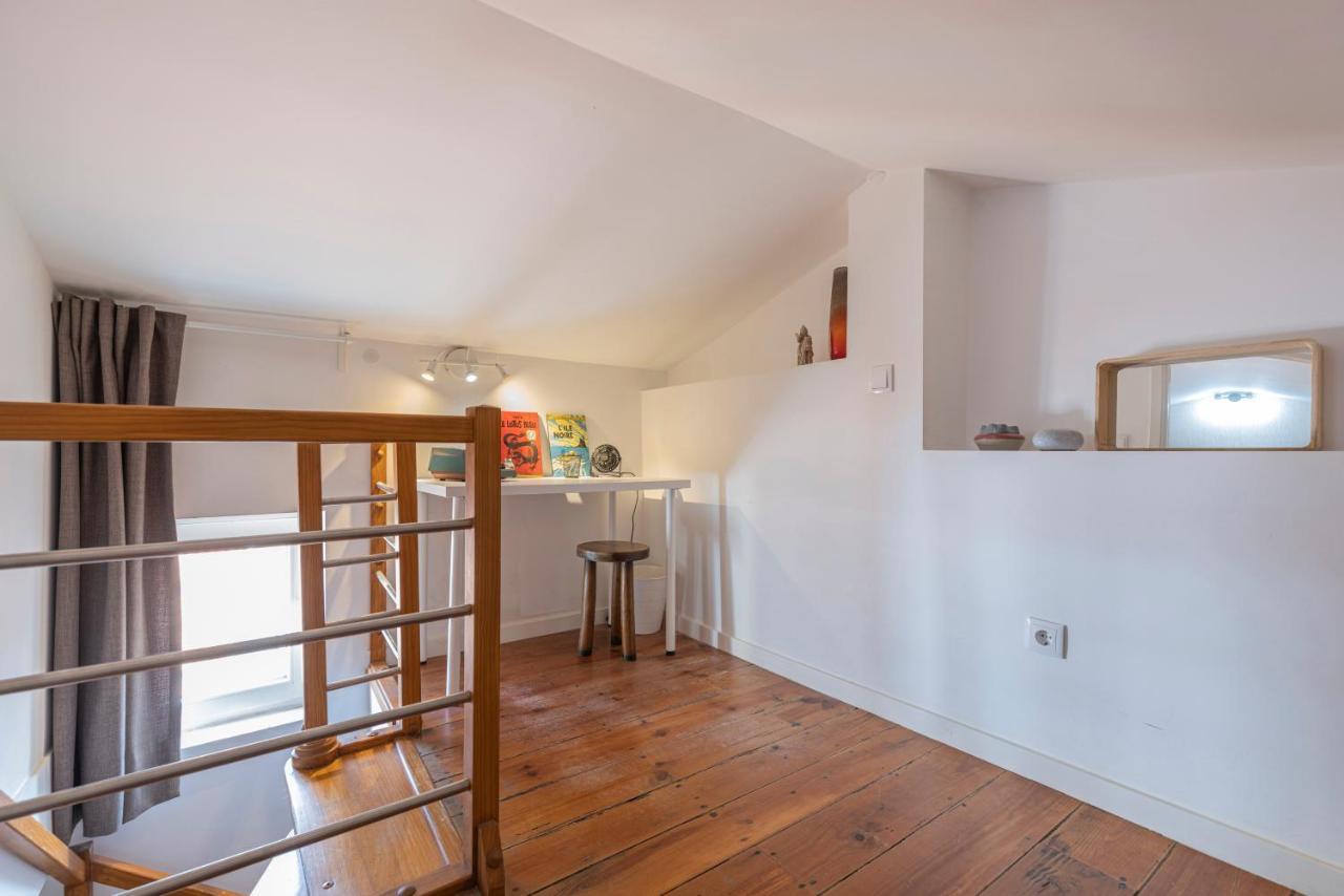 Alfama 2Bdr Duplex Apartment W/ Balcony By Lovelystay Lisbona Esterno foto