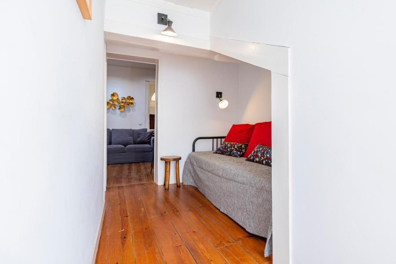 Alfama 2Bdr Duplex Apartment W/ Balcony By Lovelystay Lisbona Esterno foto
