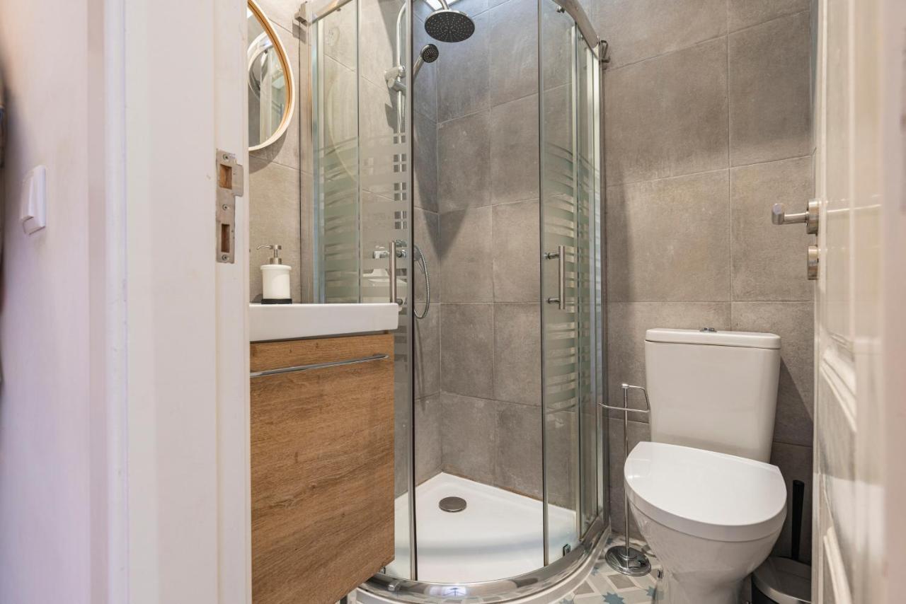 Alfama 2Bdr Duplex Apartment W/ Balcony By Lovelystay Lisbona Esterno foto